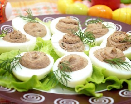 Яйца фаршированные печенью