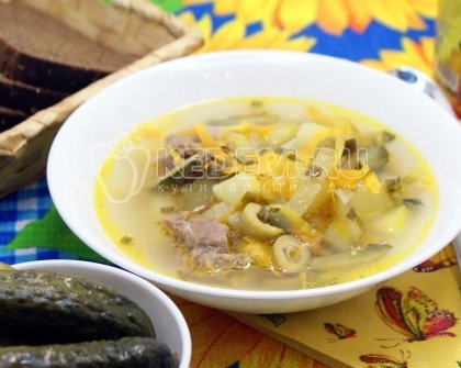 Суп с маринованными огурчиками