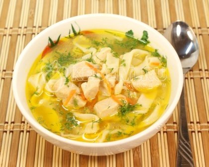 Суп-лапша с курицей «По-домашнему»