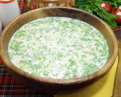 Окрошка с курицей на квасе